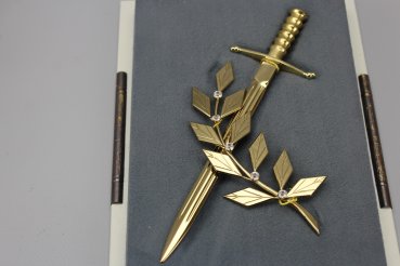Mini DDR honor dagger officer honor gift 25 years of loyal service NVA in case with certificate