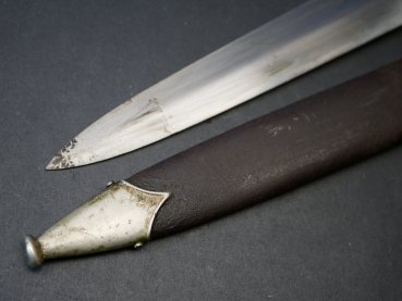 SS dagger in as-found condition with assault number 121900 - manufacturer SS 120/34 RZM