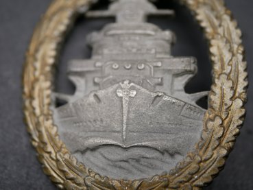 Fleet War Badge with manufacturer Friedrich Orth f.o. - Zinc