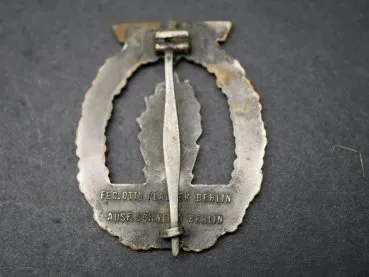 Minesweeper badge made of non-ferrous metal - Manufacturer Berlin Schwerin