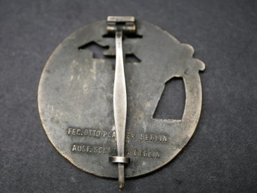 Blockade breaker badge with manufacturer Schwerin Berlin - non-ferrous metal - denazified