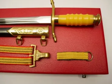 NVA General's Dagger LaSK Land Forces / MfS in case with hanger + pendant