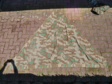 Used tarpaulin splinter camouflage triangular tarpaulin without manufacturer