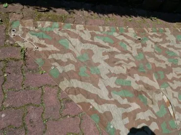 Used tarpaulin splinter camouflage triangular tarpaulin without manufacturer