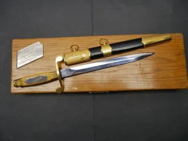 Russian Navy gift dagger from a Rear Admiral of the Black Sea Fleet in a case