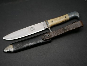 HJ travel knife with manufacturer RZM M7/13 - continued to be worn after the war