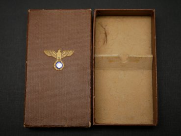 NSDAP service award in bronze, zinc bronzed on ribbon in the brown award box