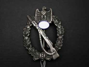 ISA Infantry Assault Badge in Silver, Jeweler Made in 800 Silver