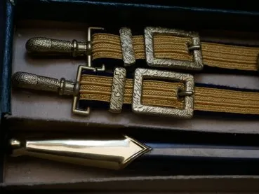 VM Volksmarine dagger for officers with hanger in box