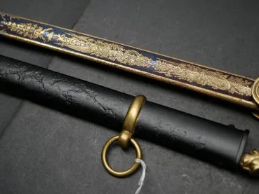 Infantry saber with blued gold-plated Damascus blade