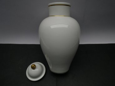 Preview: Meissen - Kleine Deckelvase / Sport-Pokal Wintersport "Skispringen"  - Für hervorragende sportliche Leistungen