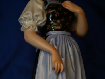 Porzellanmanufaktur Allach -  Gutacher Bäuerin - Entwurf Richard Förster, Nr. 49