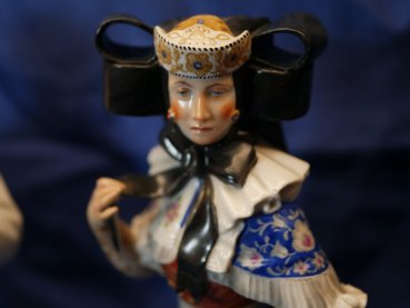 Preview: Porzellanmanufaktur Allach -  Bückeburger Bauernpaar - Entwurf Richard Förster, Nr. 45 + 46