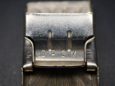 Preview: Kleines frühes Sympathie Koppelschloss - Aufgehende Sonne - Stehendes HK - DRGM Patentverschluss