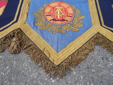 Preview: Seltener Paukenbehang für ein Musikkorps der Volksmarine