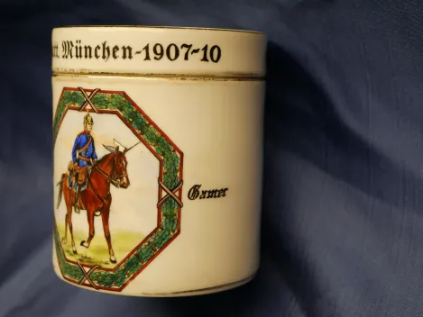 Porcelain ceiling box, Guard Cavalry Battery, Munich 1907-10