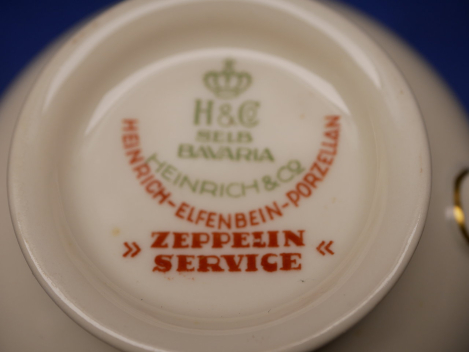 Preview: Tee- oder Kaffeetasse "Zeppelin Service" von Heinrich-Elfenbein-Porzellan