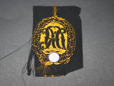 Preview: Sportabzeichen DRA (Deutscher Reichsausschuss für Leibesübungen) in Bronze in Stoffausführung