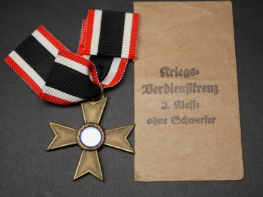 Preview: KVK Kriegsverdienstkreuz 2. Klasse ohne Schwerter mit Hersteller 19 + Tüte E. Ferdinand Wiedmann, Frankfurt a. Main