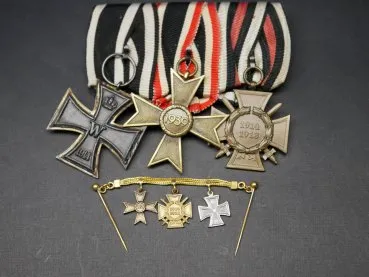 3er Ordensspange EK2 1. Wk + KVK 2. Klasse 57er Version + Kriegsteilnehmerkreuz 1914/18 + Miniaturen