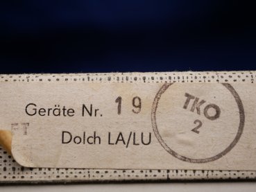 DDR NVA Textbook Dolch - Ehrendolch für Offiziere mit geflammter Klinge mit Gehänge und Koppelschlaufe in nummerngleicher Schachtel