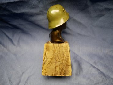 Soldier's bust on marble base with plaque "Prize shooting 14th/IR Potsdam 1935"