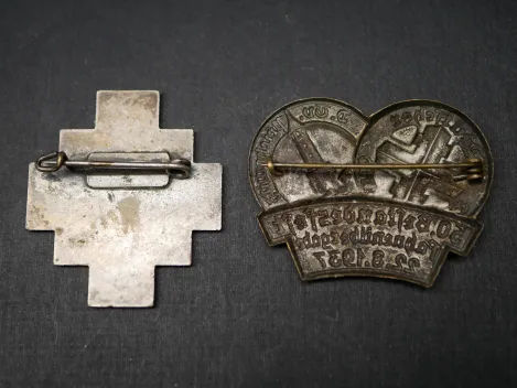 2 Abzeichen - Turnverein Prichowitz Fahnenübergabe 1937 + Turnerfest Stuttgart 1935