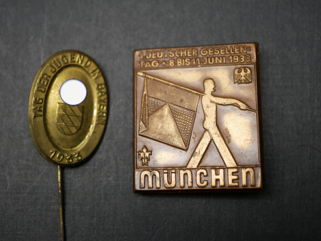 Preview: 2 badges - Youth Day in Bavaria 1933 + 1st German Journeymen's Day 1933 Munich