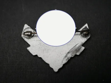 Badge - RAD female youth war relief service