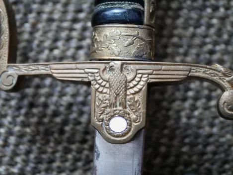 Wehrmacht Army – Officer's Saber by the Manufacturer Ernst Pack & Söhne, Solingen