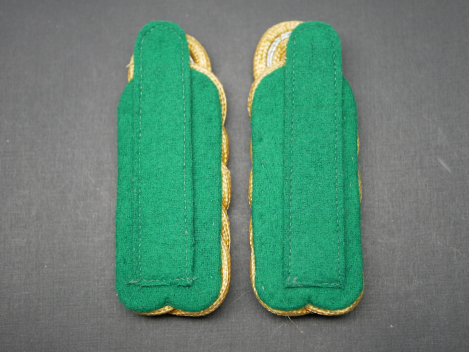 Preview: GDR NVA – Pair of Shoulder Boards / Shoulder Straps for a Lieutenant General of the Border Troops (GT) – For Uniform