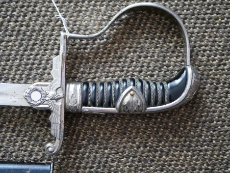 Wehrmacht Säbel für Offiziere des Heeres Modell "Prinz Eugen" aus der Feldmarschallserie von Eickhorn Solingen