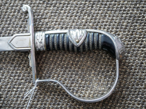 Wehrmacht Säbel für Offiziere des Heeres Modell "Prinz Eugen" aus der Feldmarschallserie von Eickhorn Solingen