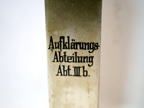 Desk ornament: Wehrmacht eagle "Reconnaissance Battalion III b" – Shooting award???