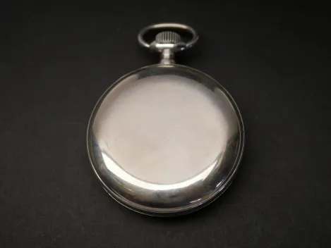 DDR NVA Taschenuhr - Äußerst seltene GUB Glashütter Beobachtungsuhr mit schwarzem Zifferblatt im Etui