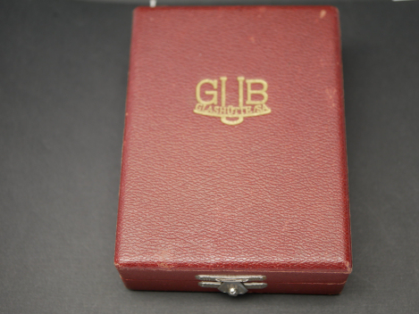 GDR NVA Pocket Watch – Extremely rare GUB Glashütte observation watch with black dial, in case