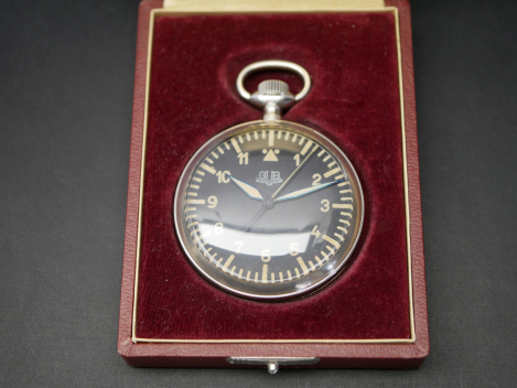 GDR NVA Pocket Watch – Extremely rare GUB Glashütte observation watch with black dial, in case