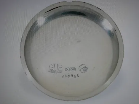 DDR NVA Taschenuhr - Äußerst seltene GUB Glashütter Beobachtungsuhr mit schwarzem Zifferblatt im Etui