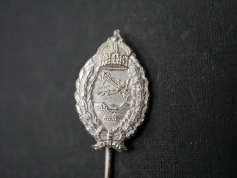 Badge – Prussian Military Pilot – 20 mm miniature on pin