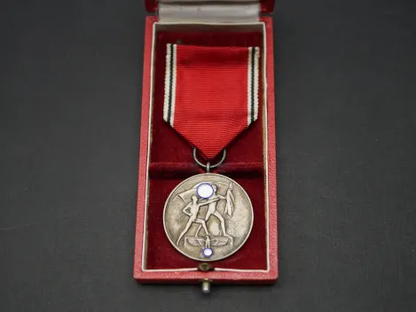 Orden / Medaille zur Erinnerung an den 13. März 1938  Anschluss Österreich