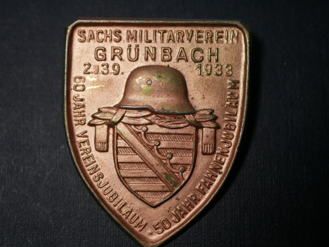 Badge – Saxon Military Association Grünbach: 60th Anniversary of the Association / 50th Anniversary of the Flag