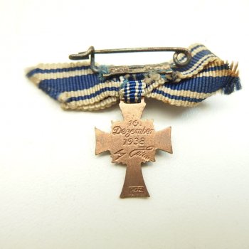 Ehrenkreuz der deutschen Mutter 3.Stufe Bronze (2.Form) mit Miniatur L21