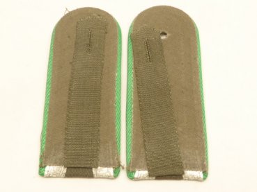 Pair of shoulder boards for officers' students, 2nd grade, embroidered design