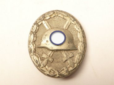 VWA wound badge in silver, manufacturer 107
