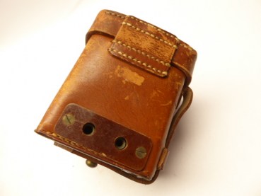 Battery case leather with acceptance for rangefinder 1m R36