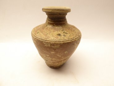 Vase or storage jar, Ankor period 12th / 13th century