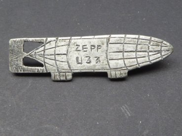 Zeppelin Abzeichen aus Ersatzmaterial L33