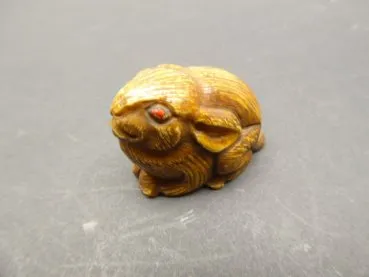 Netsuke Fabelwesen Hase 19 Jhd.