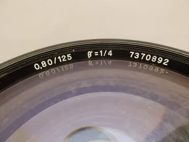 Very large lens - 0.80 / 125 ß` = 1/4 7370892 - 16.5 kg