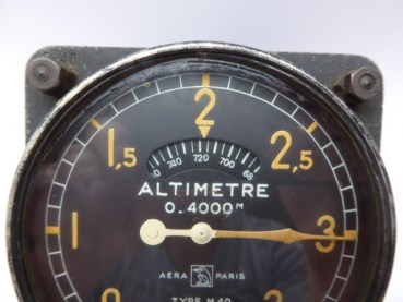 Luftwaffe France - Altimetre 0 - 4000 M - Manufacturer Aera Paris - Type M40